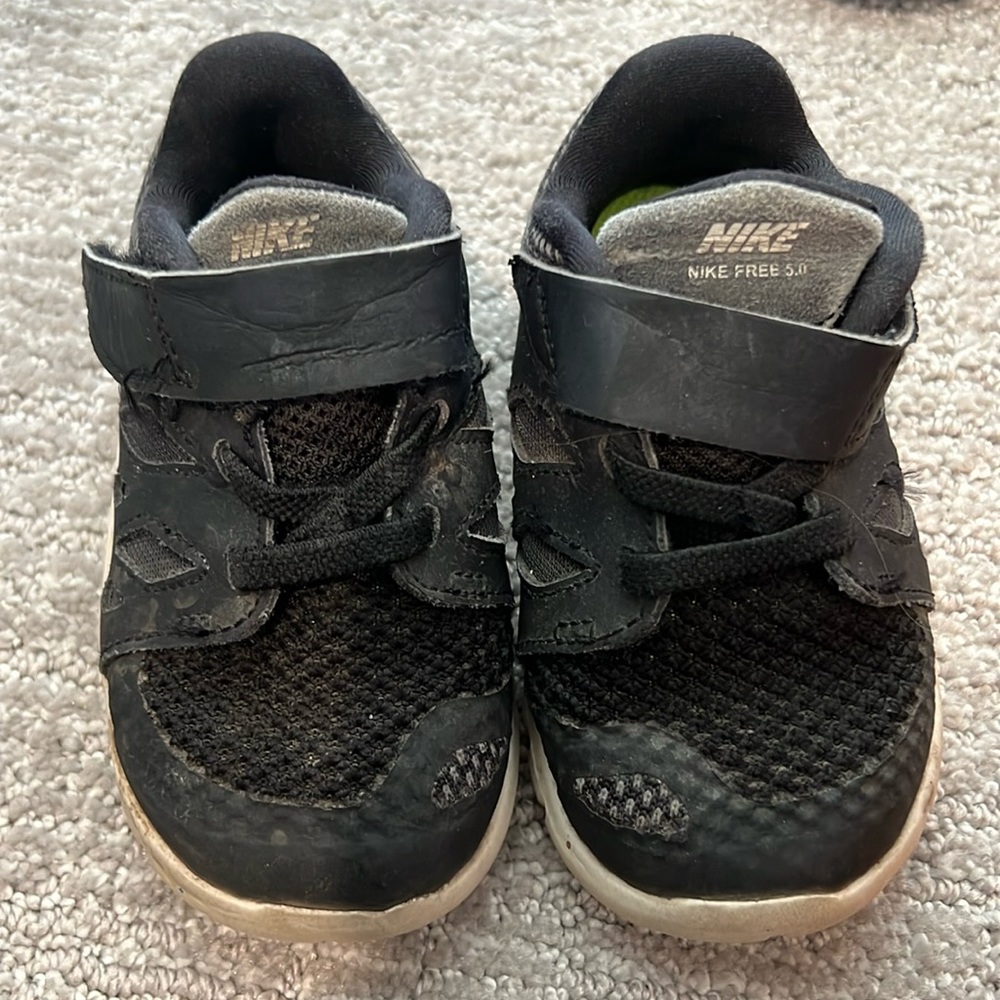 Nike Free 5.0 size 6 Toddler